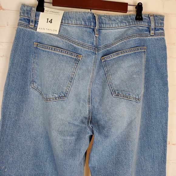 NEW Ann Taylor Straight Jeans Sz 14 Light Indigo Blue Wash Stretch Denim 28" Ins - Picture 9 of 16